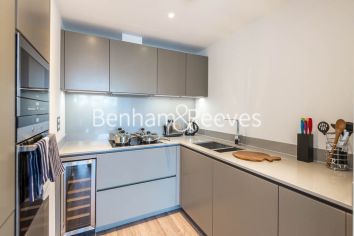 1  bedroom flat to rent in Leman Street, Aldgate, E1-image 2
