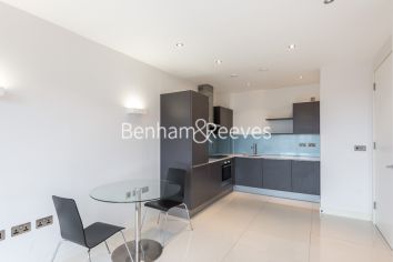 1 bedroom flat to rent in Haven Way, Bermondsey, SE1-image 2