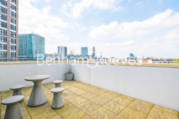 3  bedrooms flat to rent in Danestone Court, Aldgate East, E1-image 5