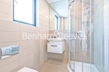 3  bedrooms flat to rent in Danestone Court, Aldgate East, E1-image 9