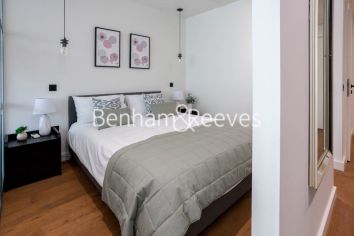 1 bedroom flat to rent in Emery Wharf, Wapping, E1W-image 3