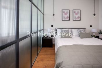 1 bedroom flat to rent in Emery Wharf, Wapping, E1W-image 8
