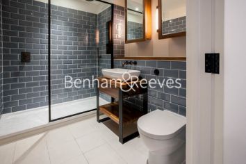 1 bedroom flat to rent in Emery Wharf, Wapping, E1W-image 9