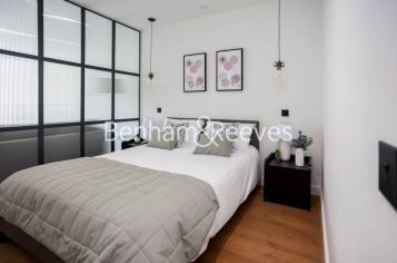 1 bedroom flat to rent in Emery Wharf, Wapping, E1W-image 16