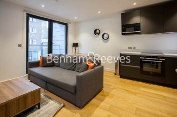 1 bedroom flat to rent in Luxe Tower, Dock Street, E1-image 5