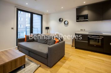 1  bedroom flat to rent in Luxe Tower, Dock Street, E1-image 5