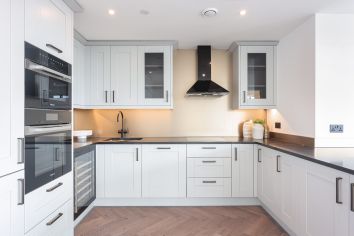 3  bedrooms flat to rent in Merino Gardens, London Dock, Wapping, E1W-image 2