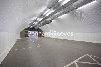 image 3  bedrooms flat to rent in Lavender Place, Royal Mint Street, E1-image 14