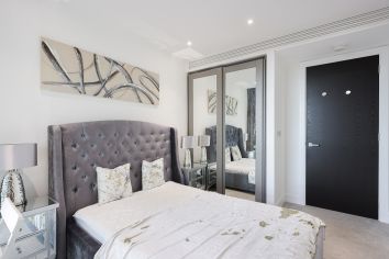 2 bedrooms flat to rent in Neroli House, Piazza Walk, E1-image 4