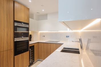 2 bedrooms flat to rent in Neroli House, Piazza Walk, E1-image 11