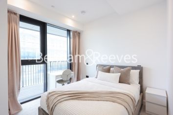 Merino Gardens, Wapping, E1W view 3