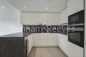 2 bedrooms flat to rent in Ariel House, Vaughan Way, Wapping, E1W-image 2