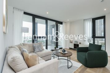 3  bedrooms flat to rent in Boxwood Gardens, Wapping, E1W-image 1