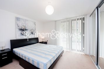 1  bedroom flat to rent in Fairmont House, Albatross Way, SE16-image 3