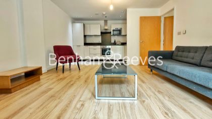 1  bedroom flat to rent in Fairmont House, Albatross Way, SE16-image 8