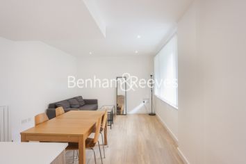 2  bedrooms flat to rent in Endeavour House, Ashton Reach, SE16-image 1
