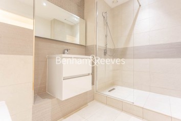 3 bedrooms flat to rent in Whiting Way, Surrey Quays, SE16-image 4