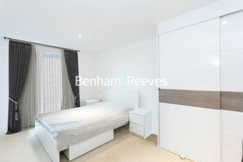 3 bedrooms flat to rent in Whiting Way, Surrey Quays, SE16-image 12