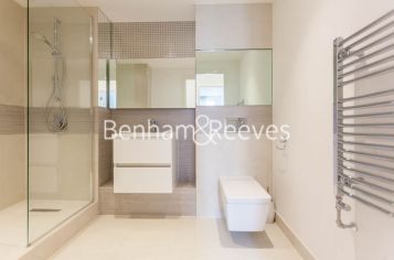 3  bedrooms flat to rent in Mary Rose Square, Marine Wharf, SE16-image 9