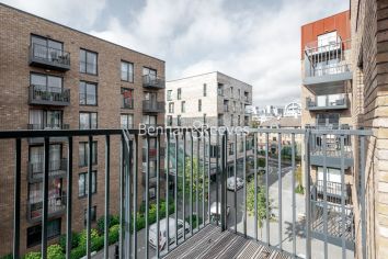 1  bedroom flat to rent in Endeavour House, Ashton Reach, SE16-image 6