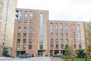 2  bedrooms flat to rent in Gothenburg Court, Surrey Quays, SE8-image 7