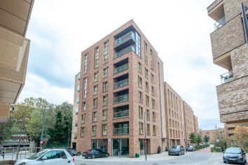 2  bedrooms flat to rent in Gothenburg Court, Surrey Quays, SE8-image 11