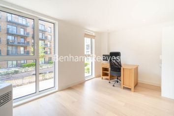 4  bedrooms flat to rent in Mary Rose Square, Surrey Quays, SE16-image 16
