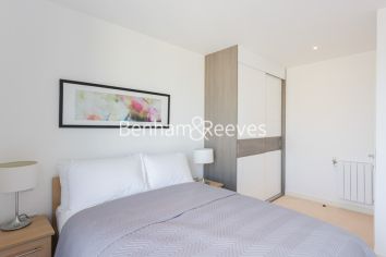 1  bedroom flat to rent in Whiting Way, Surrey Quays, SE16-image 7