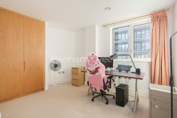 image 3  bedrooms flat to rent in Winchester Square, Surrey Quays, SE8-image 9