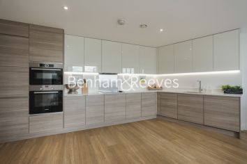 3  bedrooms flat to rent in Marine Wharf, Surrey Quays SE16-image 2