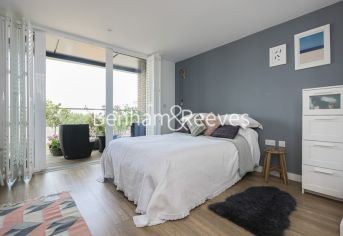 3  bedrooms flat to rent in Marine Wharf, Surrey Quays SE16-image 3