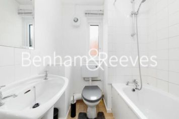 1  bedroom flat to rent in Pedworth Gardens, Surrey Quays, SE16-image 4