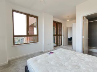 2  bedrooms flat to rent in Bermondsey Heights, London, SE15-image 4