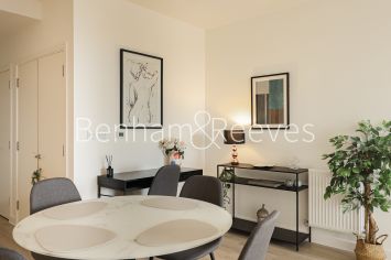 2  bedrooms flat to rent in Bermondsey Heights, Ilderton Road, SE15-image 3