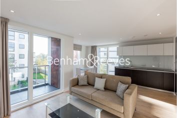 1 bedroom flat to rent in Pump House Crescent, Brentford, TW8-image 1