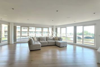 3  bedrooms flat to rent in Kew Bridge Road, Brentford, TW8-image 5