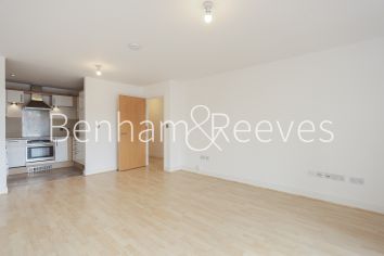 2 bedrooms flat to rent in Avante Court, Kingston, KT1-image 1