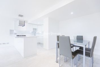 2  bedrooms flat to rent in Regatta Point, Kew Bridge, TW8-image 2