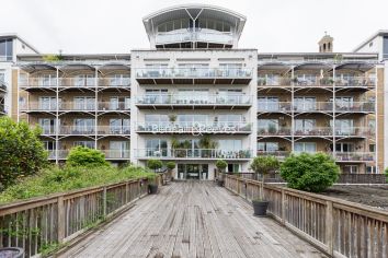 2  bedrooms flat to rent in Regatta Point, Kew Bridge, TW8-image 19