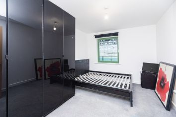 2  bedrooms flat to rent in Bellevue Court, Hounslow, TW3-image 4