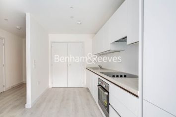 1 bedroom flat to rent in High Street Quarter, Hounslow, TW3-image 14