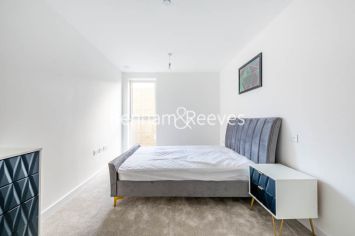 1 bedroom flat to rent in High Street Quarter, Hounslow, TW3-image 8