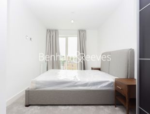 2  bedrooms flat to rent in Chaplin Court, Brentford, TW8-image 3