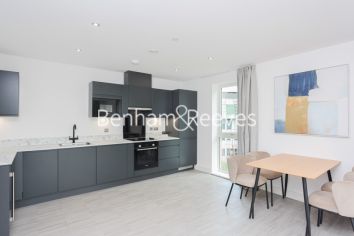 2  bedrooms flat to rent in Chaplin Court, Brentford, TW8-image 7