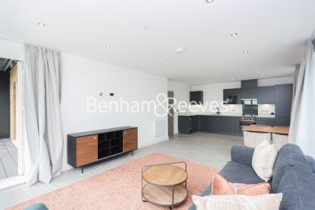 2  bedrooms flat to rent in Chaplin Court, Brentford, TW8-image 11