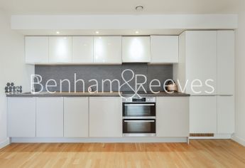 2  bedrooms flat to rent in Myrtle Court, Baltic Avenue, TW8-image 2