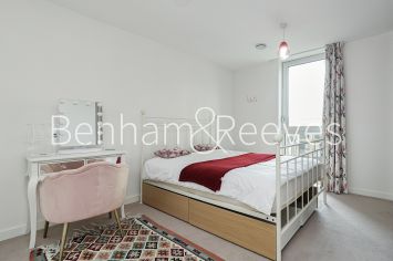2  bedrooms flat to rent in Myrtle Court, Baltic Avenue, TW8-image 3