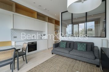 Studio flat to rent in Great West Road, Brentford, TW8-image 12