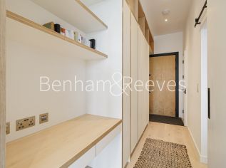 Studio flat to rent in Great West Road, Brentford, TW8-image 14