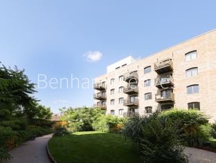 Studio flat to rent in Calville House, Brentford, TW8-image 14